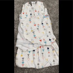 ❌SOLD❌Unisex Halo sleep sack swaddle for newborn